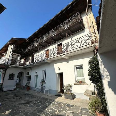 Casa Sasso E Legno Leilighet Omegna Eksteriør bilde